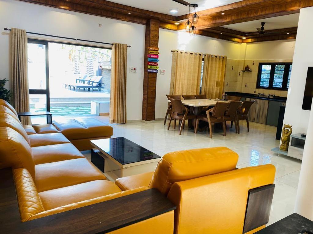Aqua Villa Luxury Home Stay Lonavala Buitenkant foto